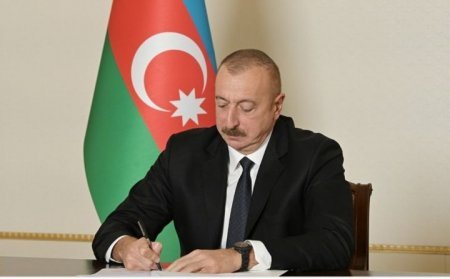 Prezident rektoru işdən çıxardı - Yeni təyinat Prezident rektoru işdən çıxardı - Yeni təyinat