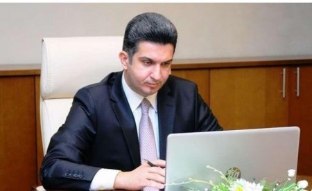 Yeni icra başçısı şöbə müdirini işdən çıxardı Yeni icra başçısı şöbə müdirini işdən çıxardı