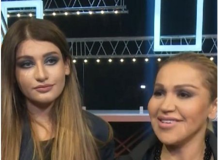 Rəqsanənin qızı Yağmur niyə anasını hələ də görməyib? - cavabı müzakirə yaratdı Rəqsanənin qızı Yağmur niyə anasını hələ də görməyib? - cavabı müzakirə yaratdı