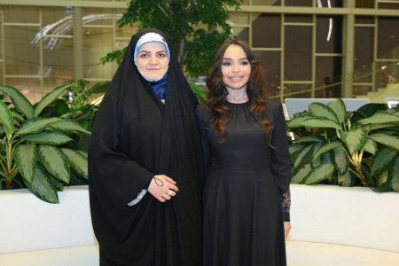 Leyla Əliyeva Zəhra Pezeşkianla görüşdü Leyla Əliyeva Zəhra Pezeşkianla görüşdü