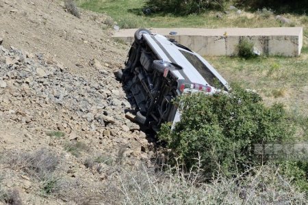 Lerikdə mikroavtobus dərəyə aşıb – 6 nəfər xəsarət alıb Lerikdə mikroavtobus dərəyə aşıb – 6 nəfər xəsarət alıb