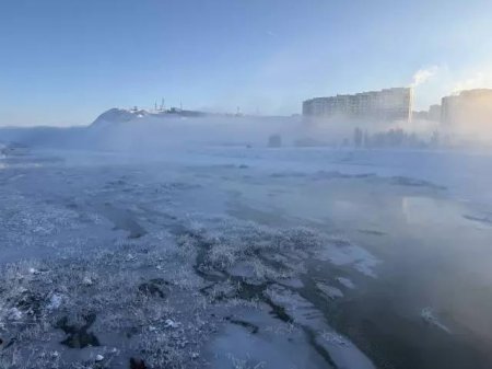 Türkiyənin ən uzun çayı dondu Türkiyənin ən uzun çayı dondu