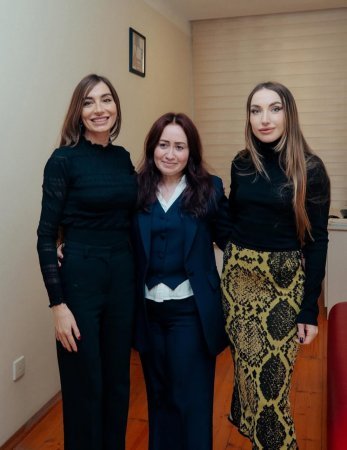 Arzu Əliyeva və Alyona Əliyeva həssas əhali qruplarının sığınacağına baş çəkdi
