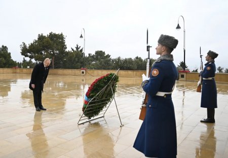 İlham Əliyev 20 Yanvar şəhidlərini yad etdi