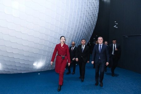 Ceyhun Bayramov Çin Kommunist Partiyasının Muzeyini ziyarət edib Ceyhun Bayramov Çin Kommunist Partiyasının Muzeyini ziyarət edib