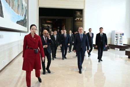 Ceyhun Bayramov Çin Kommunist Partiyasının Muzeyini ziyarət edib Ceyhun Bayramov Çin Kommunist Partiyasının Muzeyini ziyarət edib