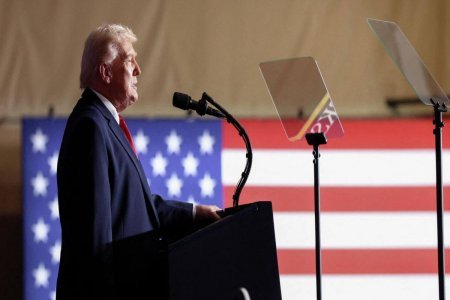 Tramp: ABŞ İran ətrafına Venesuelaya nisbətən daha böyük həcmdə qüvvələr cəmləşdirir Tramp: ABŞ İran ətrafına Venesuelaya nisbətən daha böyük həcmdə qüvvələr cəmləşdirir