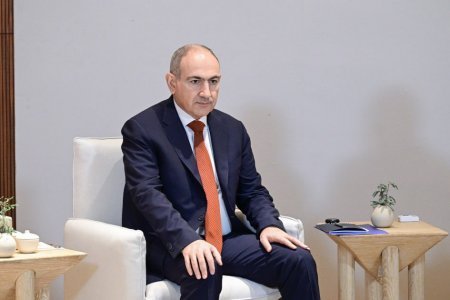 Əbu-Dabidə İlham Əliyev və Nikol Paşinyan arasında görüş keçirilib – FOTOLAR