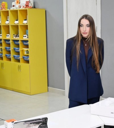 Leyla Əliyeva və Alena Əliyeva Gəncədə STEAM mərkəzində olublar