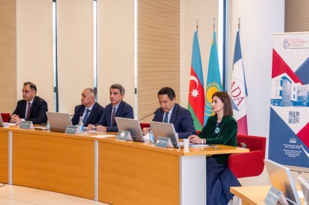 Prezident Tokayevin ekoloji təşəbbüsləri Bakıda beynəlxalq dəyirmi masada müzakirə olundu