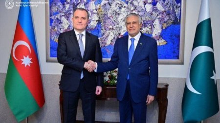 Azərbaycan və Pakistan XİN başçıları regional və beynəlxalq prosesləri müzakirə ediblər Azərbaycan və Pakistan XİN başçıları regional və beynəlxalq prosesləri müzakirə ediblər