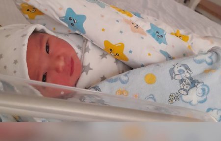 Zərdabda 5 günlük körpənin ölümü: Baba həkim səhlənkarlığı iddiası qaldırdı Zərdabda 5 günlük körpənin ölümü: Baba həkim səhlənkarlığı iddiası qaldırdı