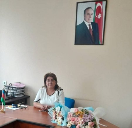 Elza Hüseynova – nümunəvi təhsil rəhbəri Elza Hüseynova – nümunəvi təhsil rəhbəri
