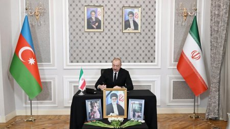 Prezident İlham Əliyev İran səfirliyində başsağlığı verib Prezident İlham Əliyev İran səfirliyində başsağlığı verib