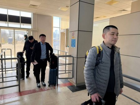 İrandan Azərbaycana daha 21 nəfər təxliyə olunub İrandan Azərbaycana daha 21 nəfər təxliyə olunub