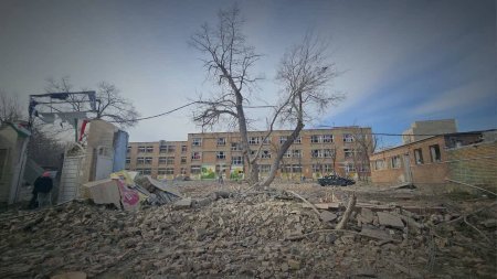 İsrail Urmiyada qızlar məktəbini vurub İsrail Urmiyada qızlar məktəbini vurub