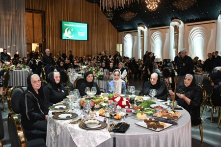 Heydər Əliyev Fondunun dəstəyi ilə şəhid anaları üçün iftar süfrəsi təşkil olunub