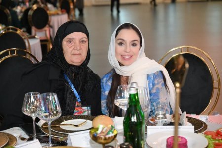 Heydər Əliyev Fondunun dəstəyi ilə şəhid anaları üçün iftar süfrəsi təşkil olunub
