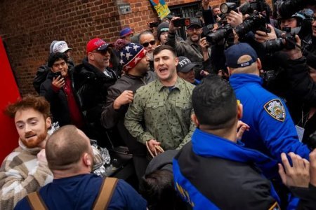 Nyu-Yorkda etiraz aksiyaları zamanı 6 nəfər saxlanılıb