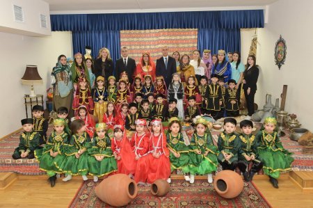 Emin Əmrullayev Xankəndi və Xocalıda təhsil müəssisələrinə baş çəkib