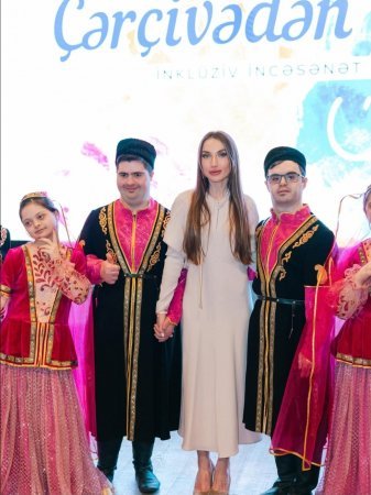 Daş Salnamə Muzeyində “Çərçivədən kənar” inklüziv incəsənət sərgisi açılıb