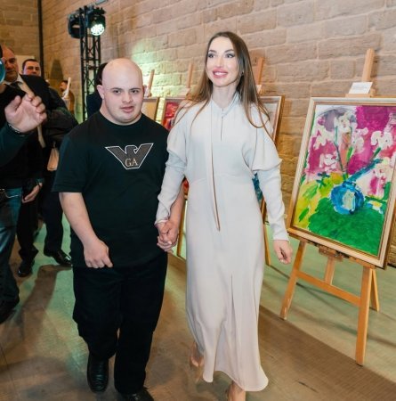 Daş Salnamə Muzeyində “Çərçivədən kənar” inklüziv incəsənət sərgisi açılıb