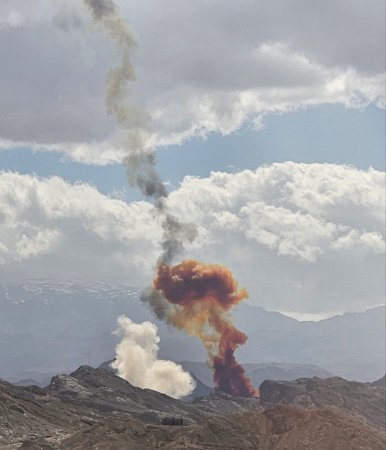 İranın SEPAH yeraltı raket bazası ballistik raketlə vuruldu İranın SEPAH yeraltı raket bazası ballistik raketlə vuruldu