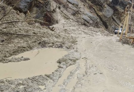 Quba–Xınalıq yolunda hərəkət qismən bərpa edilib Quba–Xınalıq yolunda hərəkət qismən bərpa edilib