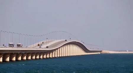 Səudiyyə Ərəbistanı – Bəhreyn magistralında hərəkət dayandırıldı Səudiyyə Ərəbistanı – Bəhreyn magistralında hərəkət dayandırıldı
