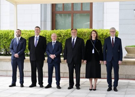 Qəbələdə İlham Əliyev Çexiyanın Baş nazirini rəsmi mərasimlə qarşılayıb