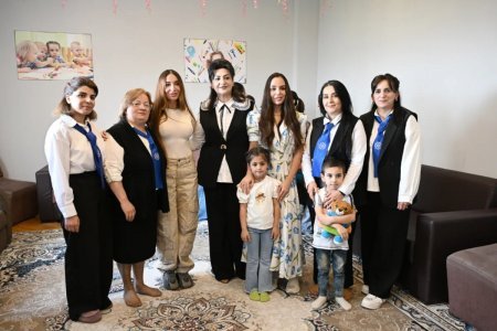 Leyla və Arzu Əliyeva Şəkidə uşaq evi sosial xidmət müəssisəsini ziyarət ediblər Leyla və Arzu Əliyeva Şəkidə uşaq evi sosial xidmət müəssisəsini ziyarət ediblər