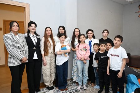 Leyla və Arzu Əliyeva Şəkidə uşaq evi sosial xidmət müəssisəsini ziyarət ediblər Leyla və Arzu Əliyeva Şəkidə uşaq evi sosial xidmət müəssisəsini ziyarət ediblər