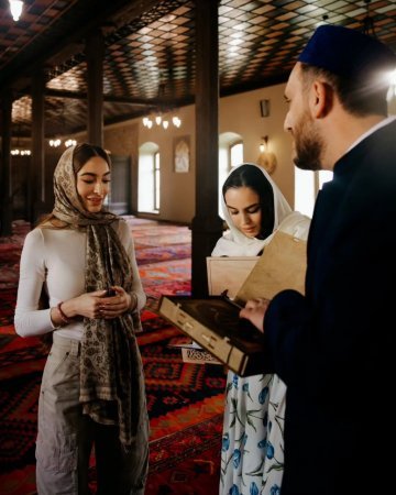 Arzu Əliyeva Şəkidən paylaşım edib