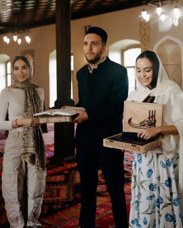 Arzu Əliyeva Şəkidən paylaşım edib