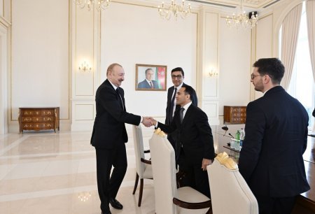 Prezident İlham Əliyev Avropa çempionatının qalib güləşçilərini qəbul edib