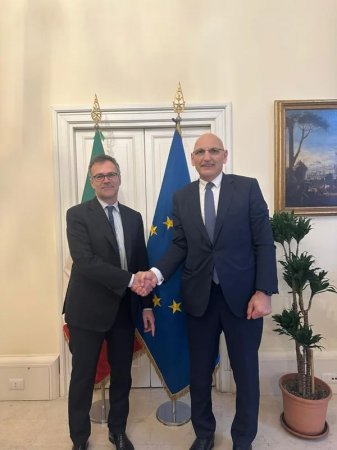 Elçin Əmirbəyov İtaliyaya işgüzar səfər edib