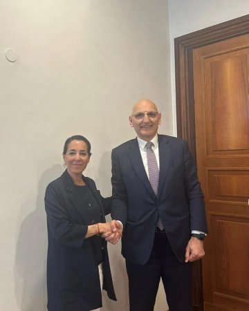 Elçin Əmirbəyov İtaliyaya işgüzar səfər edib