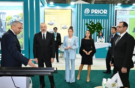 Prezident İlham Əliyev “Caspian Agro Week” və “InterFood Azerbaijan” sərgiləri ilə tanış olub