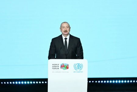 Prezident İlham Əliyev: “Qonaqlarımız Azərbaycanda şəhərsalma sahəsində görülən işlərlə yaxından tanış olacaqlar” Prezident İlham Əliyev: “Qonaqlarımız Azərbaycanda şəhərsalma sahəsində görülən işlərlə yaxından tanış olacaqlar”