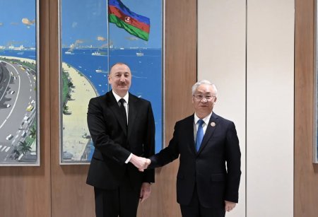 İlham Əliyev Çin Xalq Respublikası Baş nazirinin müavinini qəbul edib İlham Əliyev Çin Xalq Respublikası Baş nazirinin müavinini qəbul edib