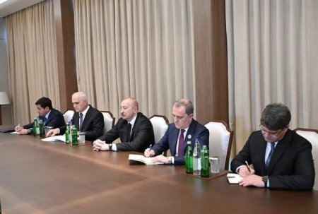 İlham Əliyev Çin Xalq Respublikası Baş nazirinin müavinini qəbul edib İlham Əliyev Çin Xalq Respublikası Baş nazirinin müavinini qəbul edib