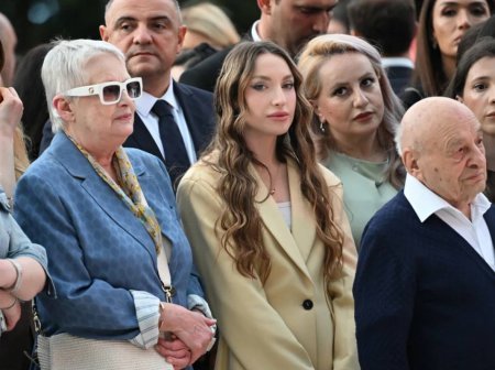 Ronald Kompanokaın sərgisi Heydər Əliyev Mərkəzində açılıb