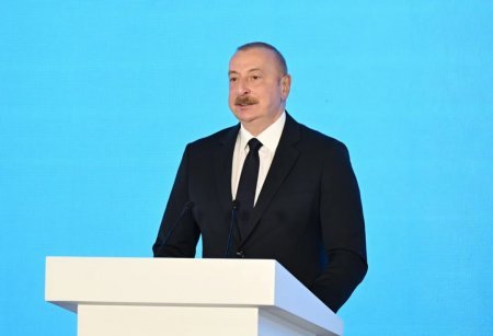 İlham Əliyev: “Məqsəd taxıl və pambıq üzrə məhsuldarlığı 5 tona çatdırmaqdır” İlham Əliyev: “Məqsəd taxıl və pambıq üzrə məhsuldarlığı 5 tona çatdırmaqdır”