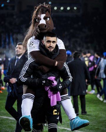 Toral Bayramov “Qarabağ”la vidalaşdı – “Bursaspor”a transfer rəsmiləşdi Toral Bayramov “Qarabağ”la vidalaşdı – “Bursaspor”a transfer rəsmiləşdi