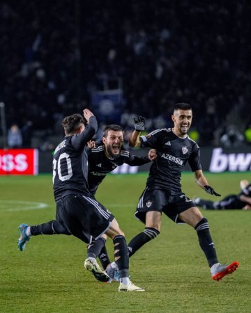 Toral Bayramov “Qarabağ”la vidalaşdı – “Bursaspor”a transfer rəsmiləşdi Toral Bayramov “Qarabağ”la vidalaşdı – “Bursaspor”a transfer rəsmiləşdi