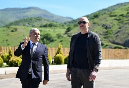 Prezident İlham Əliyev Böyük Qaladərəsi kəndində aparılan bərpa işləri ilə tanış olub