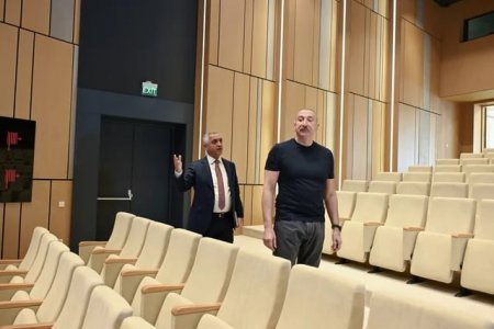 Xankəndidə əsaslı şəkildə yenidən qurulan Mədəniyyət Mərkəzinin açılışı olub Xankəndidə əsaslı şəkildə yenidən qurulan Mədəniyyət Mərkəzinin açılışı olub