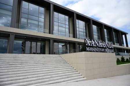 Xankəndidə əsaslı şəkildə yenidən qurulan Mədəniyyət Mərkəzinin açılışı olub Xankəndidə əsaslı şəkildə yenidən qurulan Mədəniyyət Mərkəzinin açılışı olub