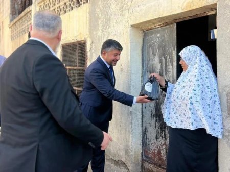 Azərbaycanın Suriyada humanitar aksiyası çərçivəsində 1000 ailəyə qurban əti paylanılıb Azərbaycanın Suriyada humanitar aksiyası çərçivəsində 1000 ailəyə qurban əti paylanılıb