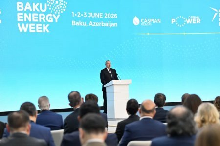 Prezident İlham Əliyev Bakı Enerji Həftəsinin açılış mərasimində iştirak edib Prezident İlham Əliyev Bakı Enerji Həftəsinin açılış mərasimində iştirak edib